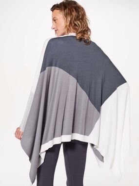 lululemon | Silk Blend Hatha Colorblock Wrap | Sz One Size Fits All